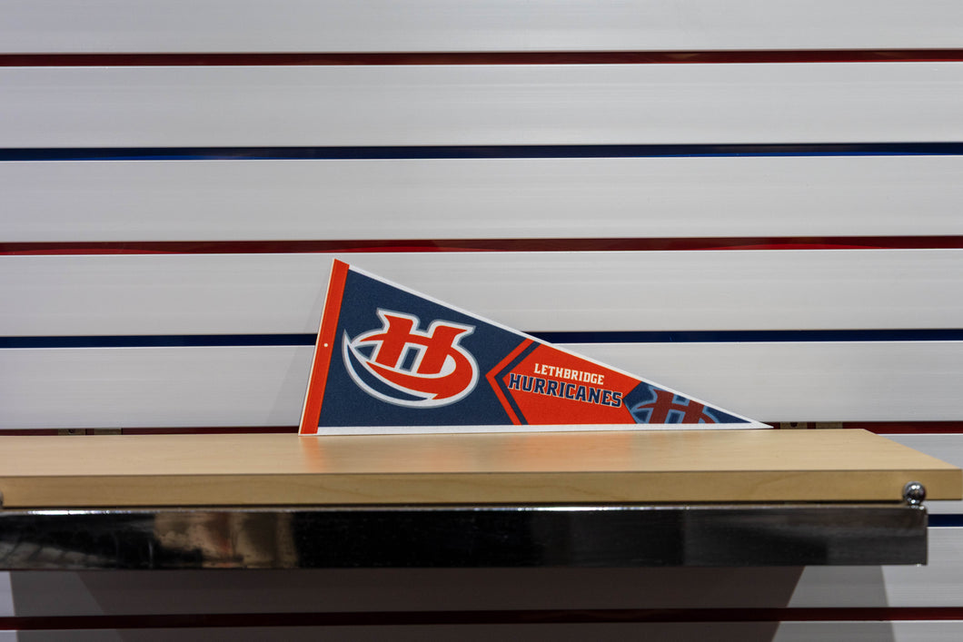 1370- SM PENNANT